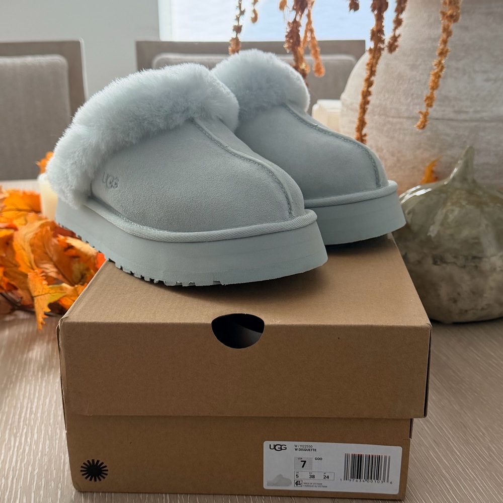 UGG Disquette Women size 7 sterling gray
